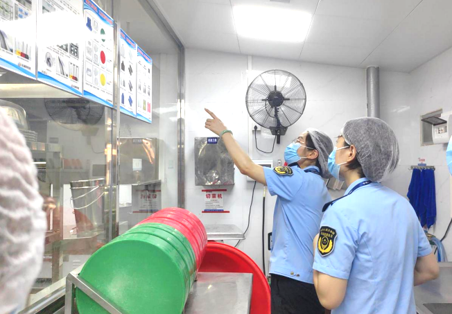 沙巴体育
开展开学季校园食品安全专项检查行动
